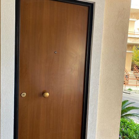 Cozy Apartment Near Airport Κορωπί Εξωτερικό φωτογραφία